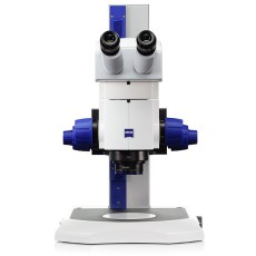 Stereomikroskop SteREO Discovery.V8 mit Grob-/Feintrieb und simultanem Durch- und Auflicht durch 2 Stück CL 6000 LED CRI90